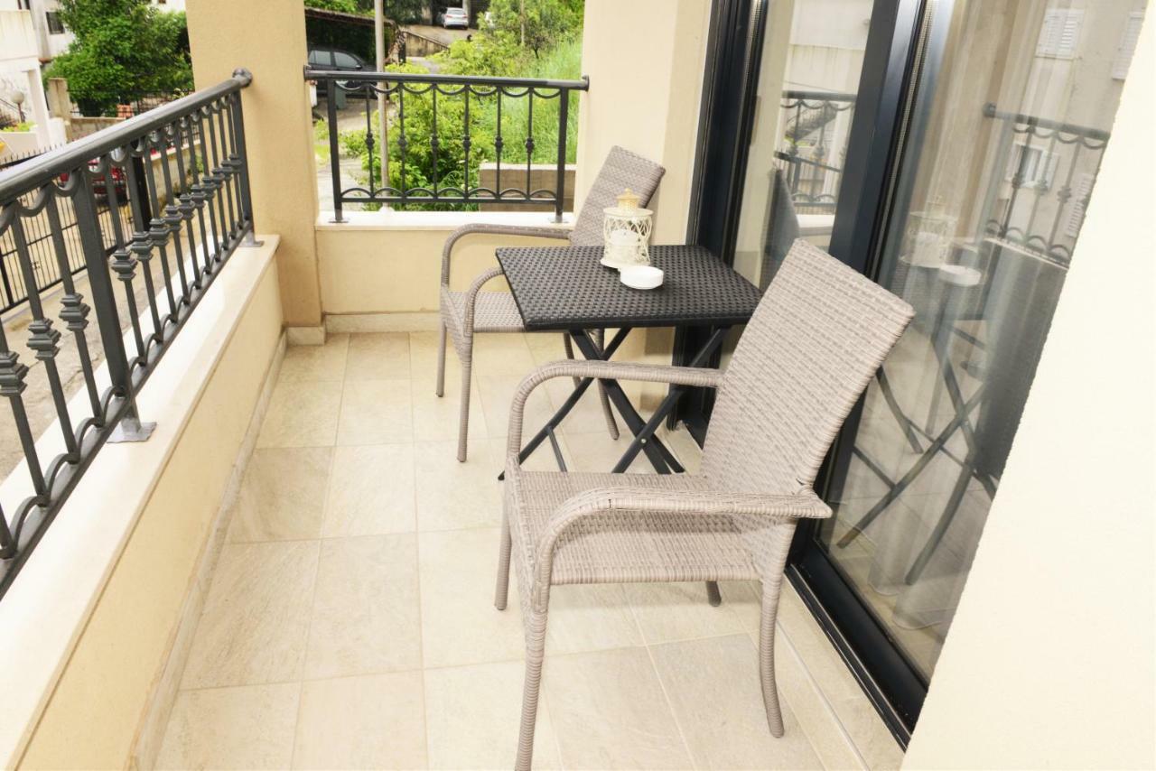 Ralux Apartman Tivat Exterior foto