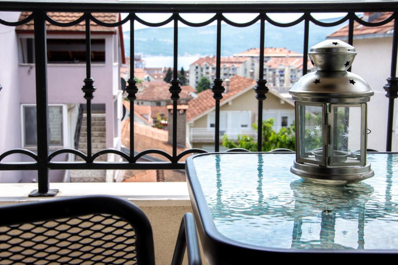 Ralux Apartman Tivat Exterior foto